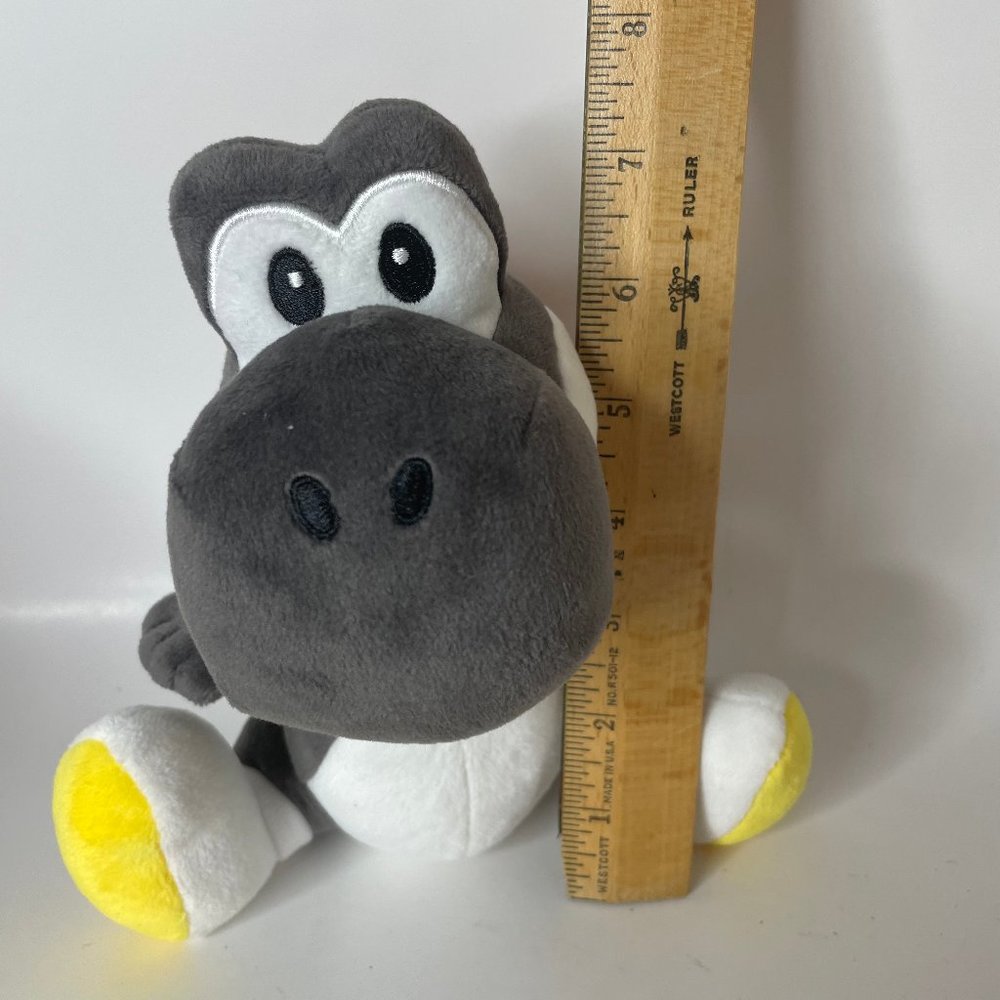 Super Mario Yoshi Plush Grey 7" Stuffed Animal Soft Toy Nintendo Dinosaur Dragon - Picture 5 of 8